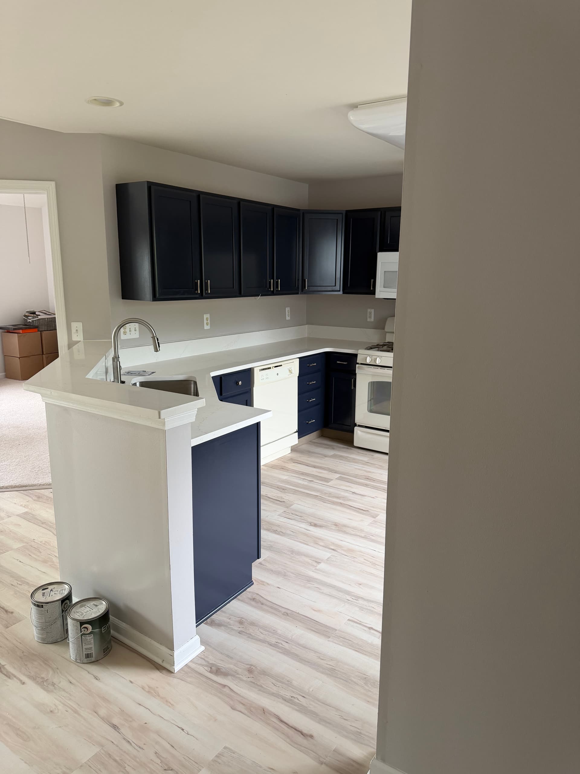 Gallery photos for New Floors, Fresh Kitchen and a Head-to-Toe Home Refresh: Image #3