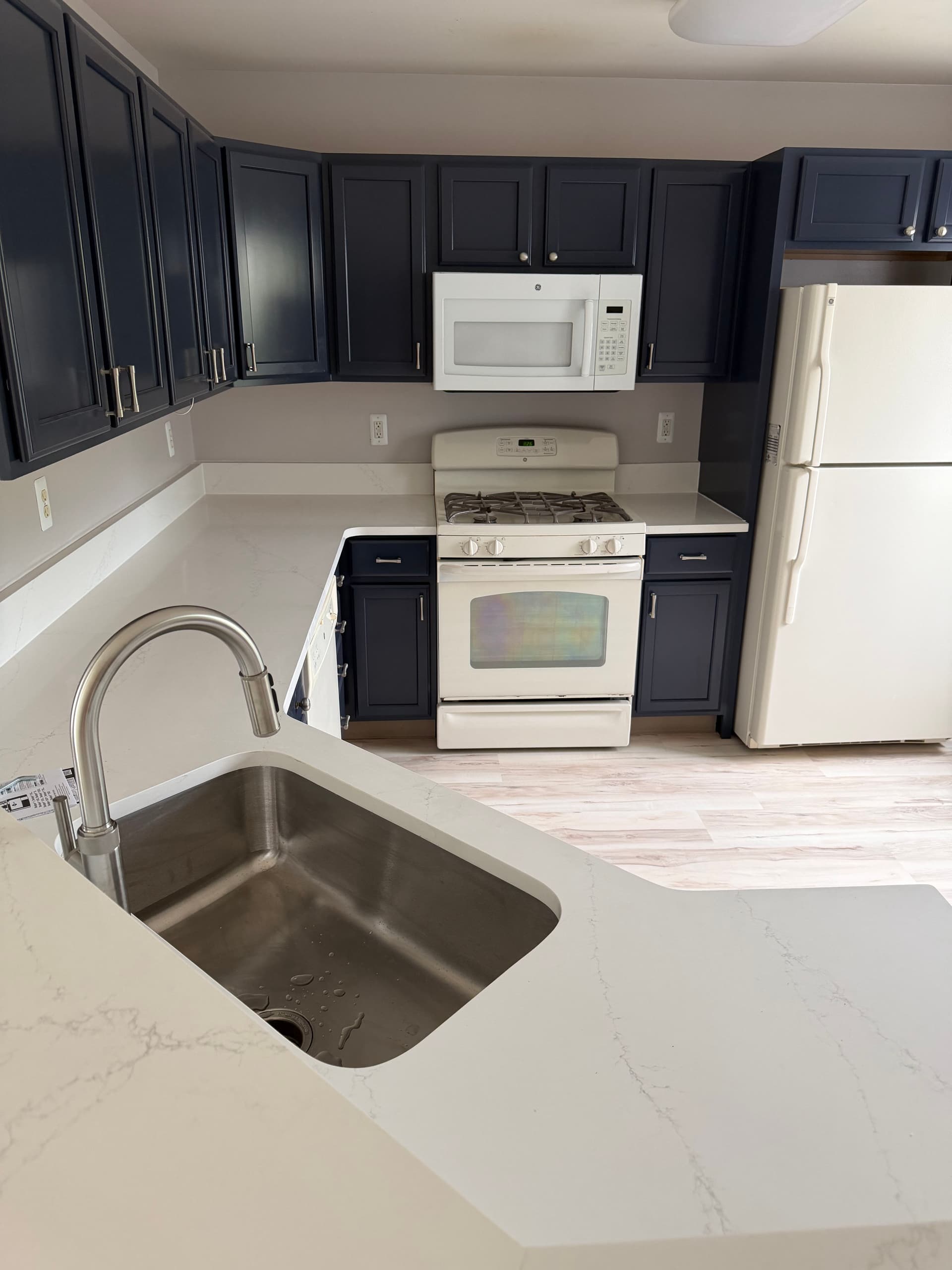 Gallery photos for New Floors, Fresh Kitchen and a Head-to-Toe Home Refresh: Image #1
