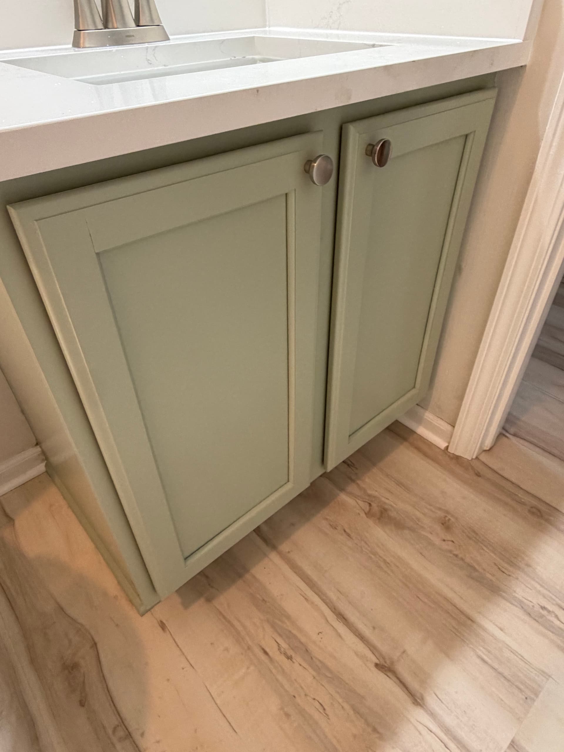 Gallery photos for New Floors, Fresh Kitchen and a Head-to-Toe Home Refresh: Image #8