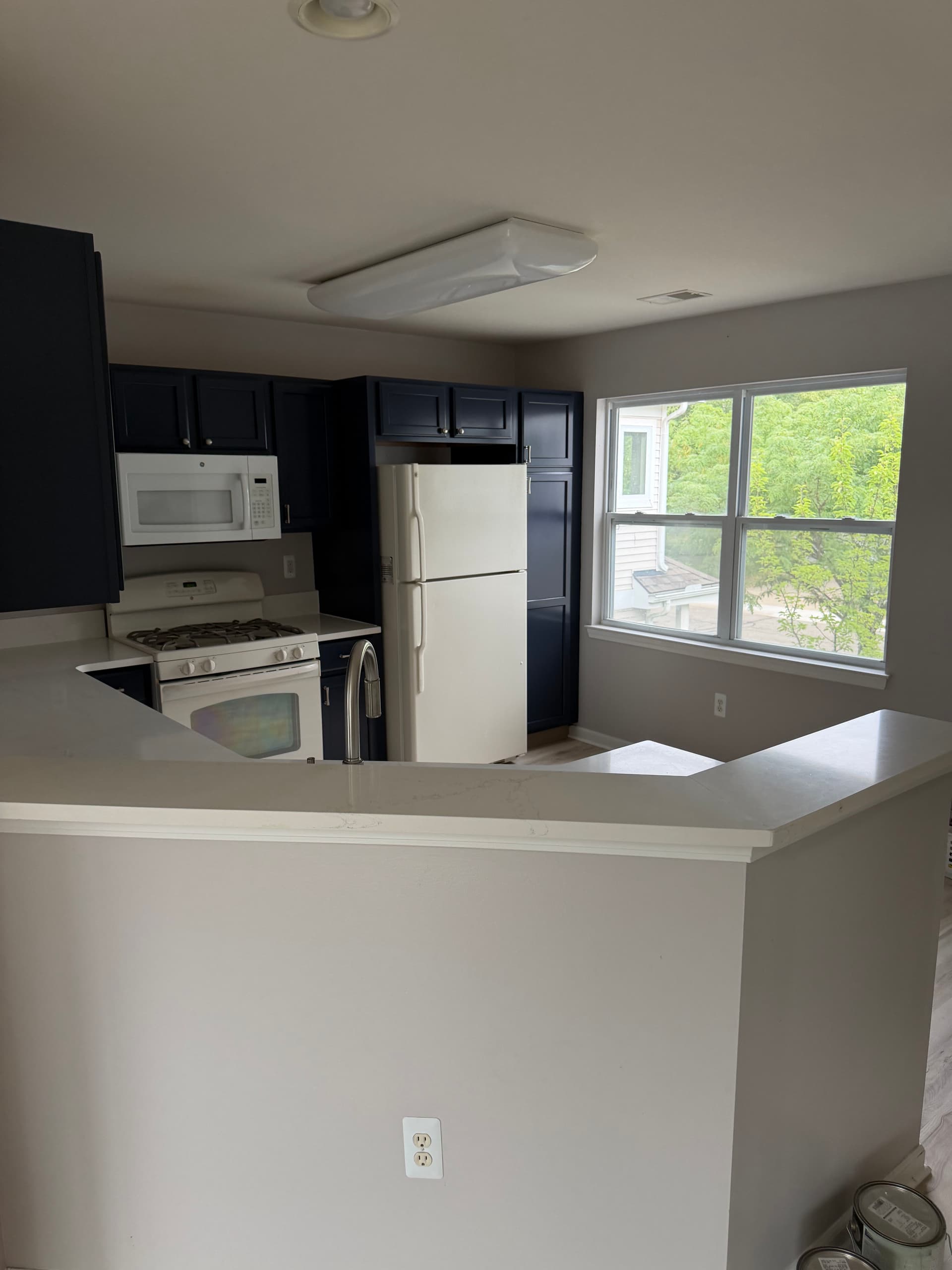 Gallery photos for New Floors, Fresh Kitchen and a Head-to-Toe Home Refresh: Image #2